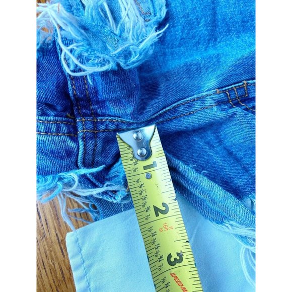 Caffeine Size M 26” Destroyed Booty Short Ripped - Picture 9 of 9